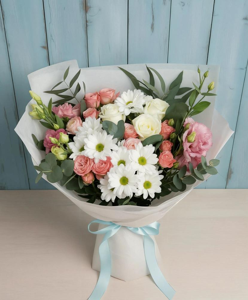 Букет цветов из: Розы, Лизиантусы и Хризантемы в Алнаши