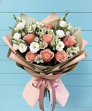 Букет цветов из:  Розы, Альстромерии и Лизиантусы в Алнаши