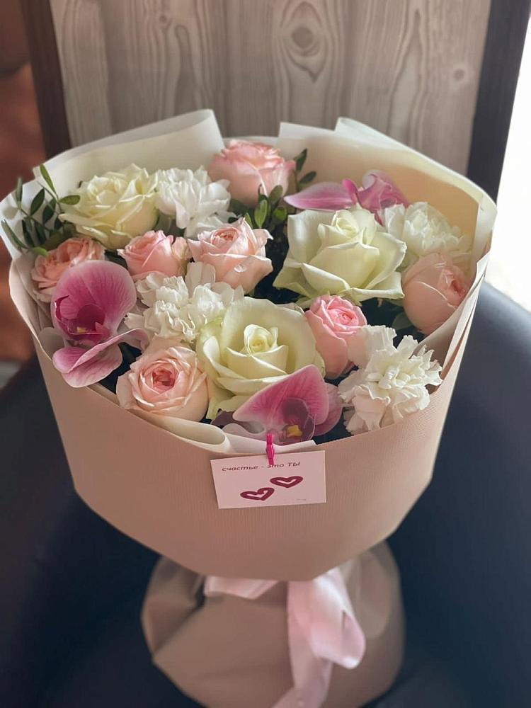 Букет цветов из: Орхидеи, Розы и Гвоздики в Алнаши