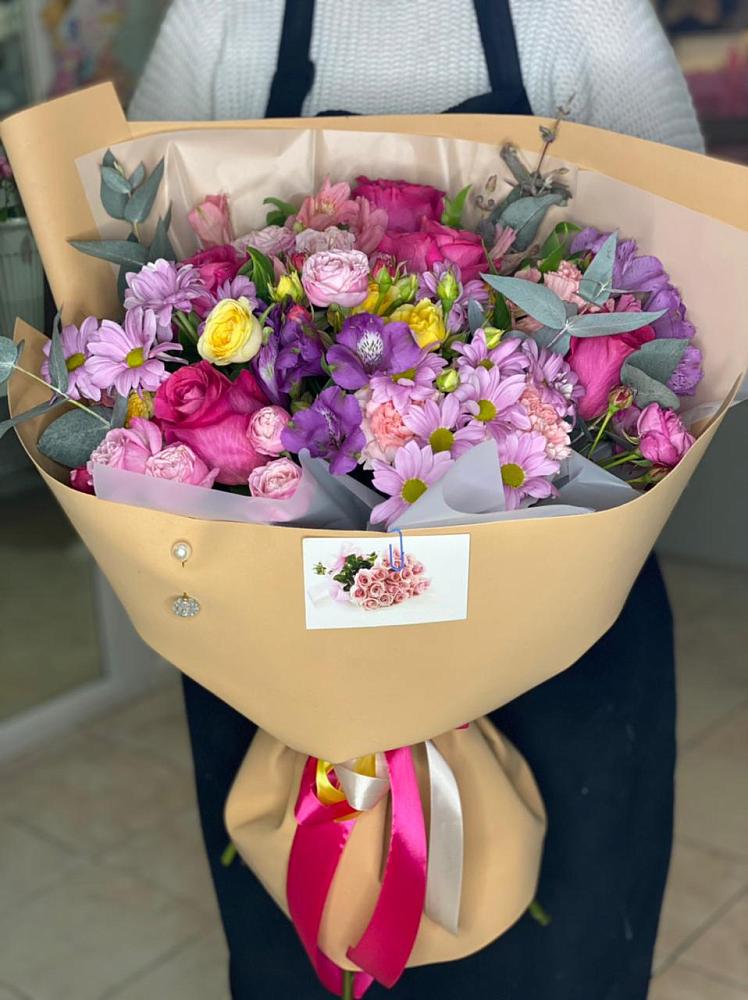 Букет цветов из: Хризантемы, Гвоздики и Альстромерии в Алнаши