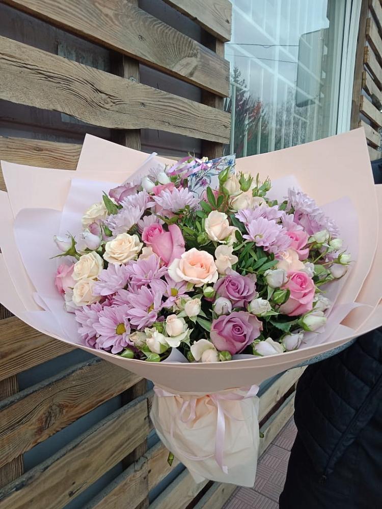 Букет цветов из: Розы и Хризантемы в Алнаши