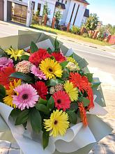 Букет цветов из:  Герберы #REPLACE_PRED# Алнаши