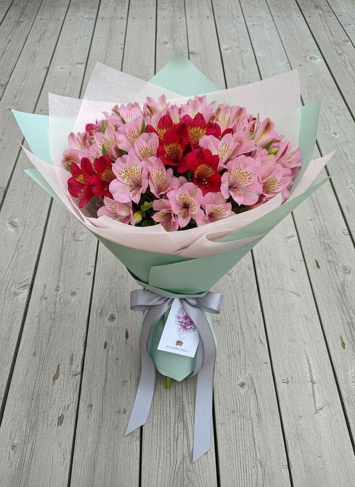 Букет цветов из: Альстромерии в Алнаши