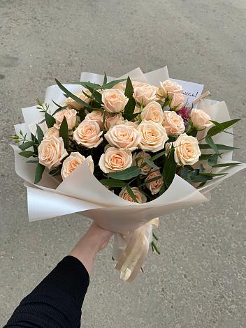 Букет Кремовые розы Латте в Алнаши