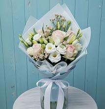 Букет цветов из:  Розы и Лизиантусы в Алнаши