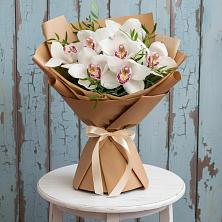 Букет цветов из:  Орхидеи и Розы в Алнаши